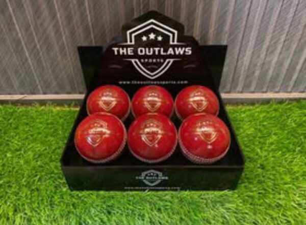 The Outlaws Leather Ball Red (piece of 1)